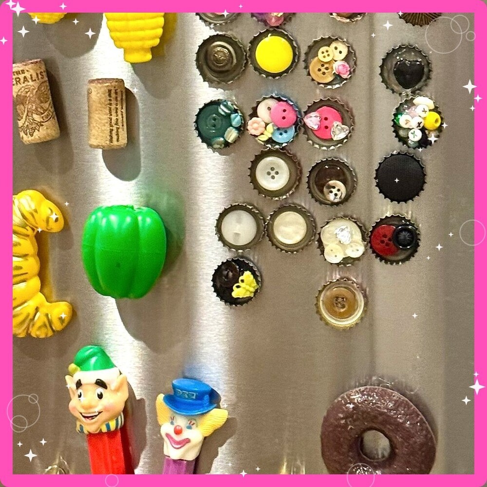 ⚜️ .08oz Collectible Lot Magnets | Y2K Mixed Media | Make offer! 🩷